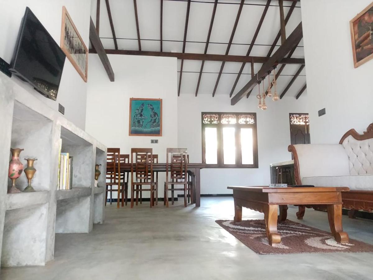 Villa Conch By Om Hikkaduwa Eksteriør billede
